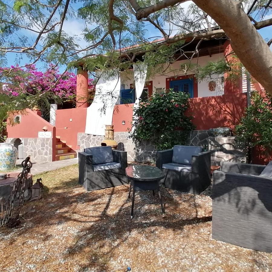 Villino Miraglia Panzió Lingua Kültér fotó