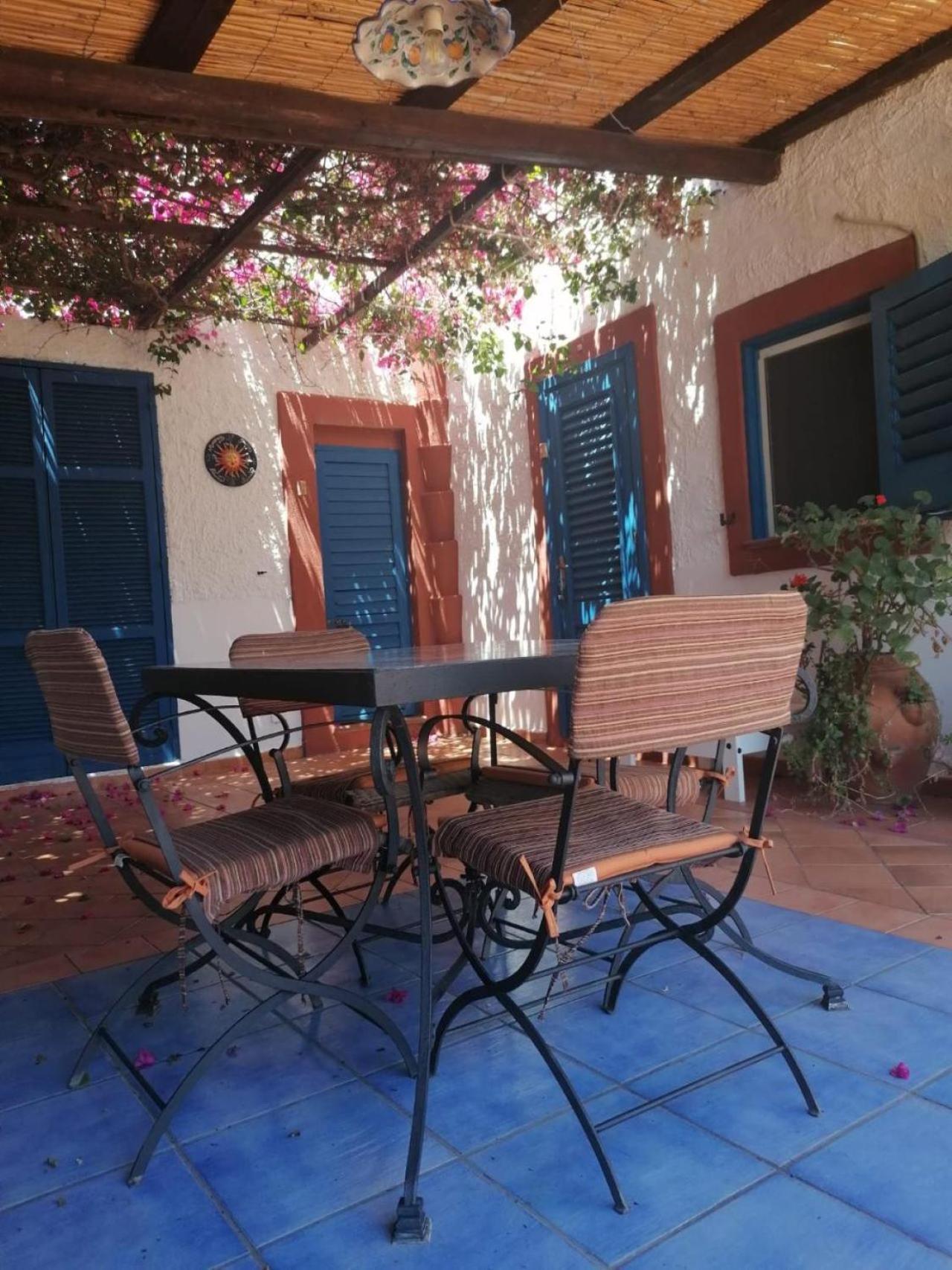 Villino Miraglia Panzió Lingua Kültér fotó